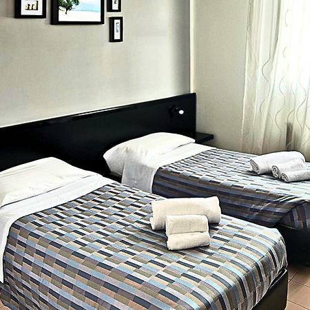 Verdemilia Hotel アンツォーラ・デッレミーリア エクステリア 写真